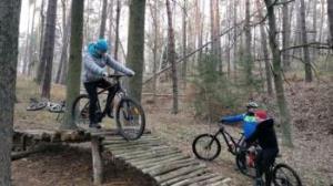 Cykliści czekają na ścieżkę rowerową Słońsk-Kostrzyn