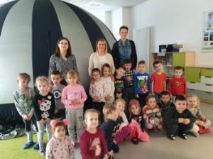 KINO SFERYCZNE W PRZEDSZKOLU
