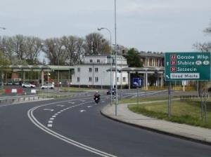 Most donikąd